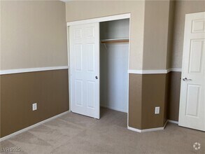 Building Photo - 3826 Discovery Creek Ave
