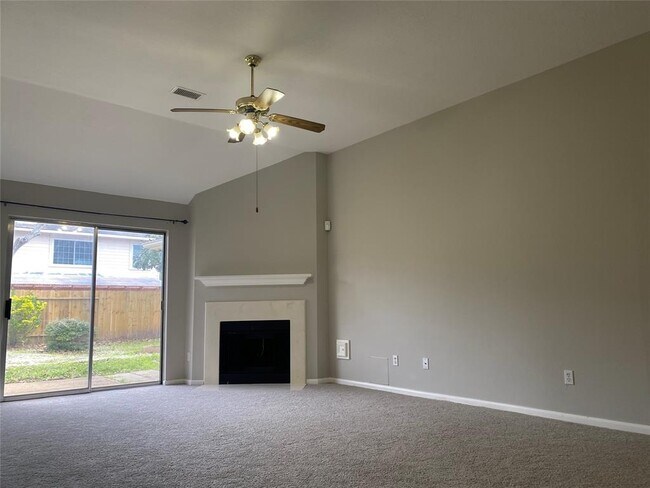 Foto del edificio - 8827 Boulder Springs Dr