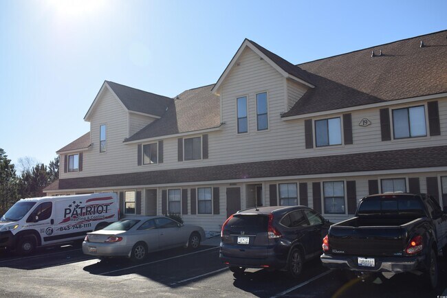 Foto del edificio - 510 Fairwood Lakes Dr