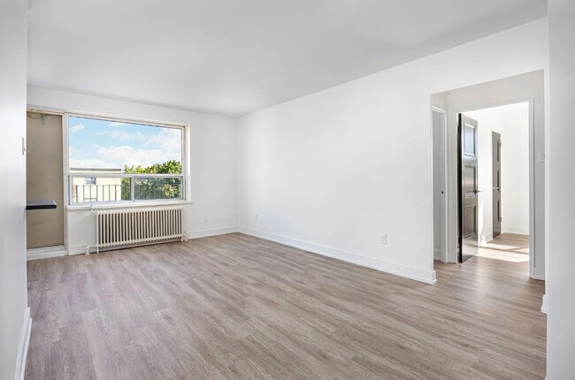 Photo du bâtiment - Kennedy Road Apartments