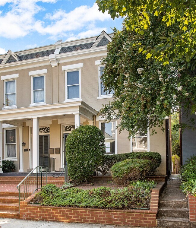 Foto del edificio - 2105 Stuart Ave