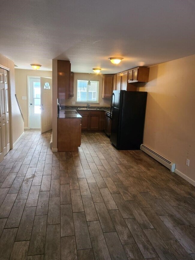 Building Photo - 3627 Butternut Dr