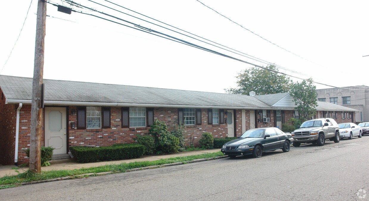 Building Photo - 300-310 E 7th Ave