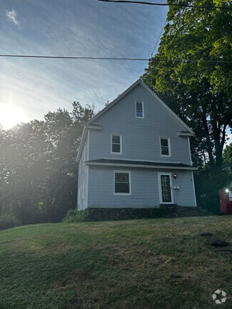 Building Photo - 417 Waverly Ave