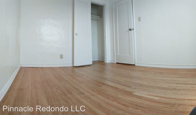 Building Photo - 1430 Elm Ave