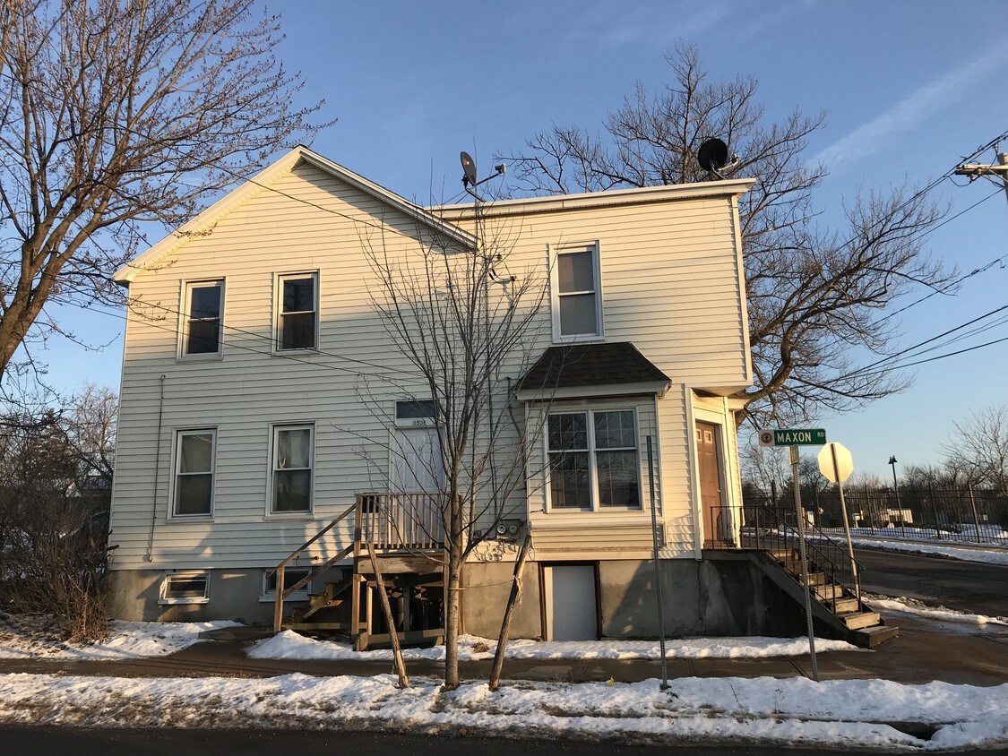 353 Maxon Rd, Schenectady, NY 12308 Apartments in Schenectady, NY