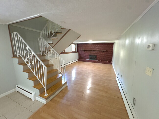Foto del edificio - 20 Olde Surrey Dr