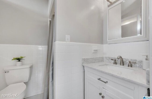Foto del edificio - 3 br, 2 bath House - 725 S Sanders Rd