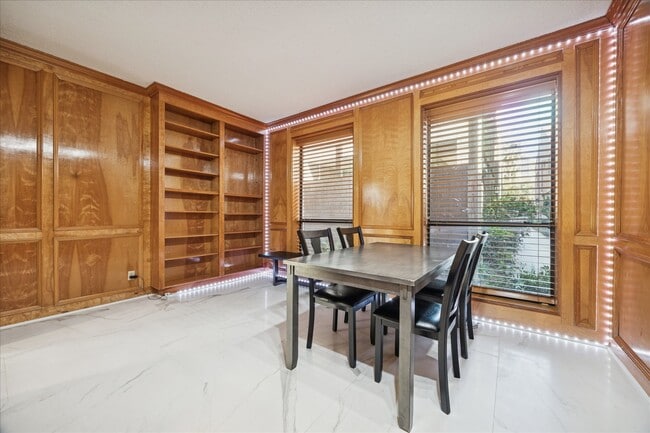 Foto del edificio - 1524 Nantucket Dr