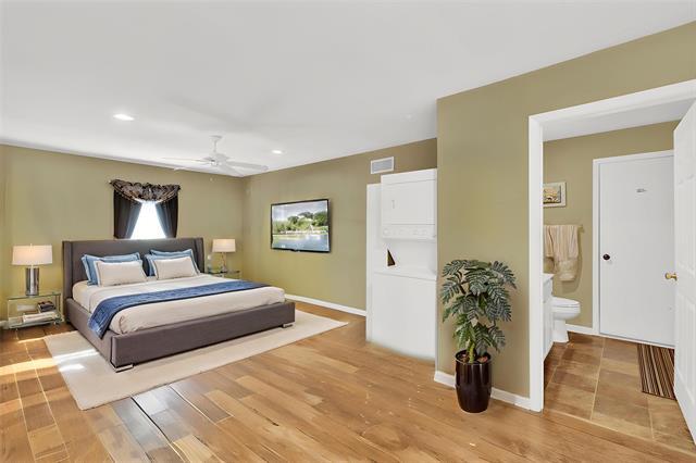 Foto del edificio - 3310 Darby Ln