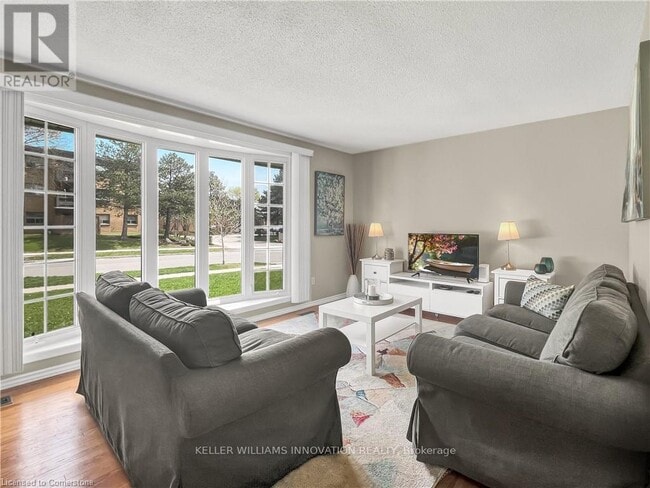 Building Photo - 267 Kingswood Dr