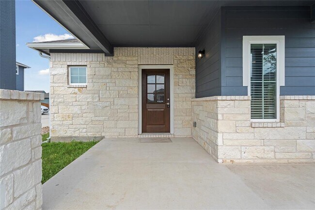 Foto del edificio - 8907 Looksee Ln