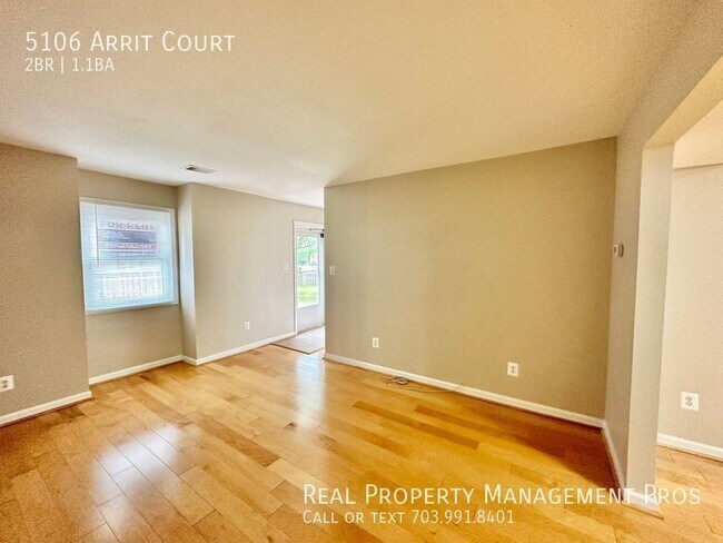 Foto del edificio - 5106 Arrit Ct