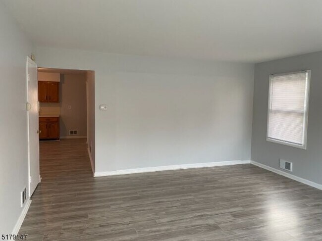 Foto del edificio - 15 E Hanover Ave