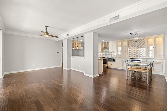 Foto del edificio - 345 Bayshore Blvd