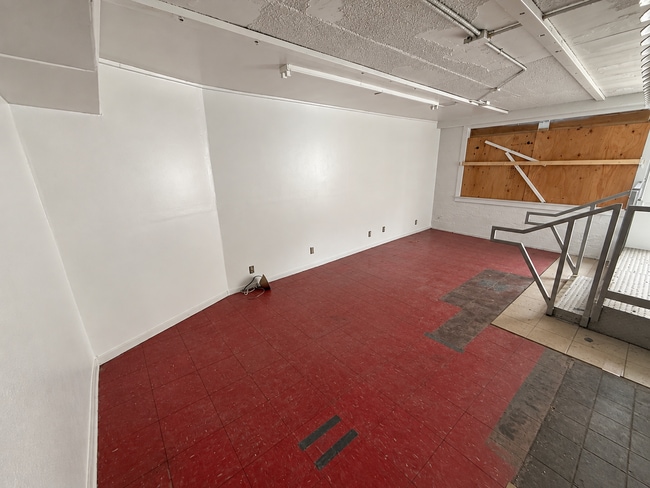 Building Photo - 315 Hyde St