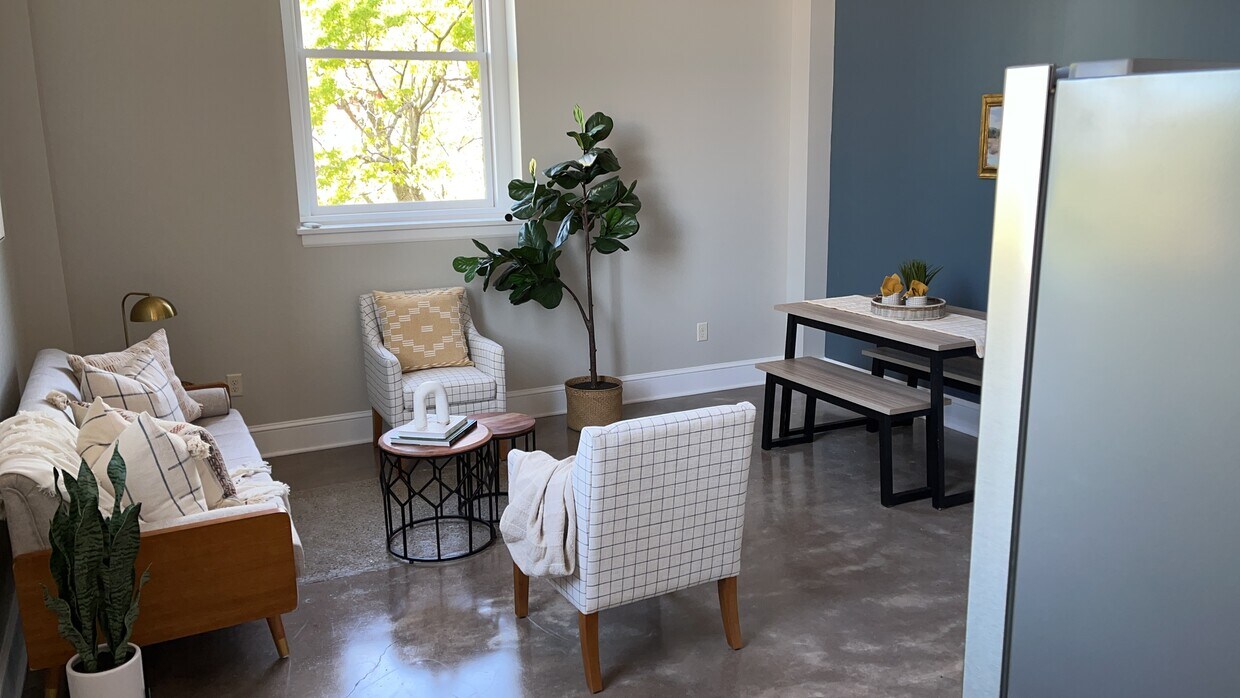 Living space - 1804 E 1st St