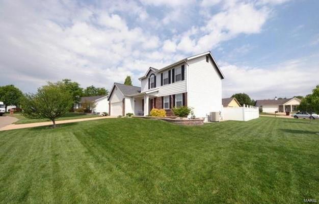Building Photo - 645 Autumn Oaks Dr
