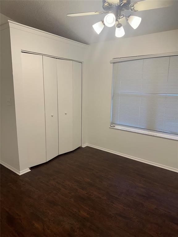 Foto del edificio - 1512 Ison Ln