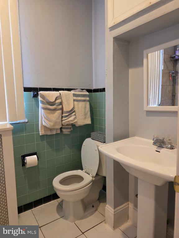 Primary Photo - 42 S 51st St