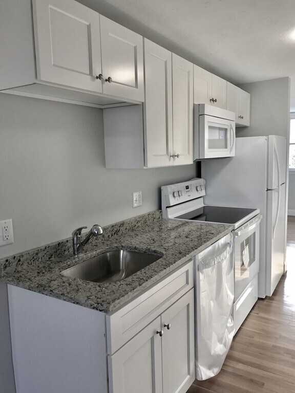 Foto del edificio - 822 Nantasket Ave