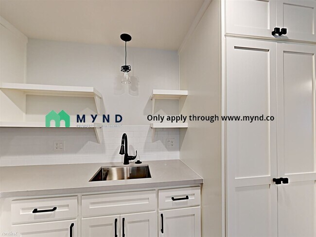 Building Photo - 2 br, 1 bath  - 2552 27th St Apt 3 3