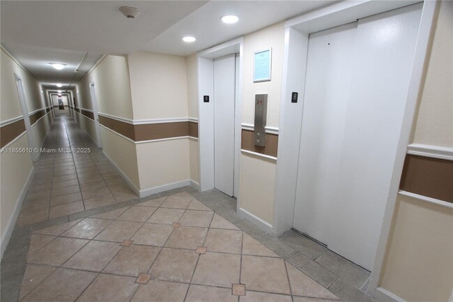 Building Photo - 4550 NW 9th St