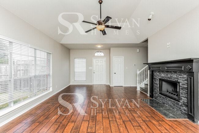 Foto del edificio - Enjoy living the good life in this 3 bedroom, 2 bathroom home