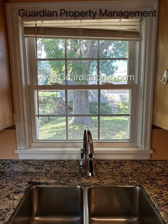 Building Photo - Northeast Single Family Home, Fenced Yard,...
