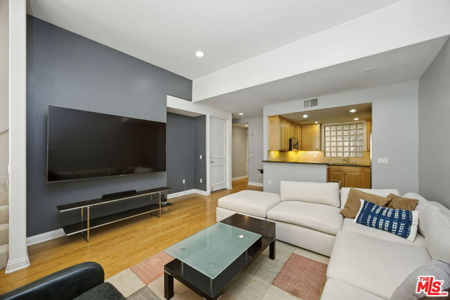 Building Photo - 2125 S Bentley Ave