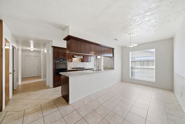 Foto del edificio - 4506 Jamaica Ln