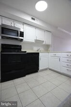 Building Photo - 1218 Eton Ct NW
