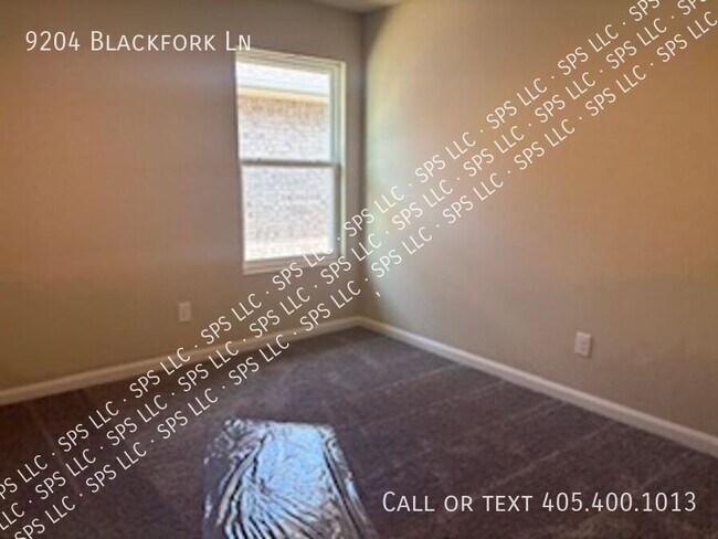 Foto del edificio - 9204 Blackfork Ln