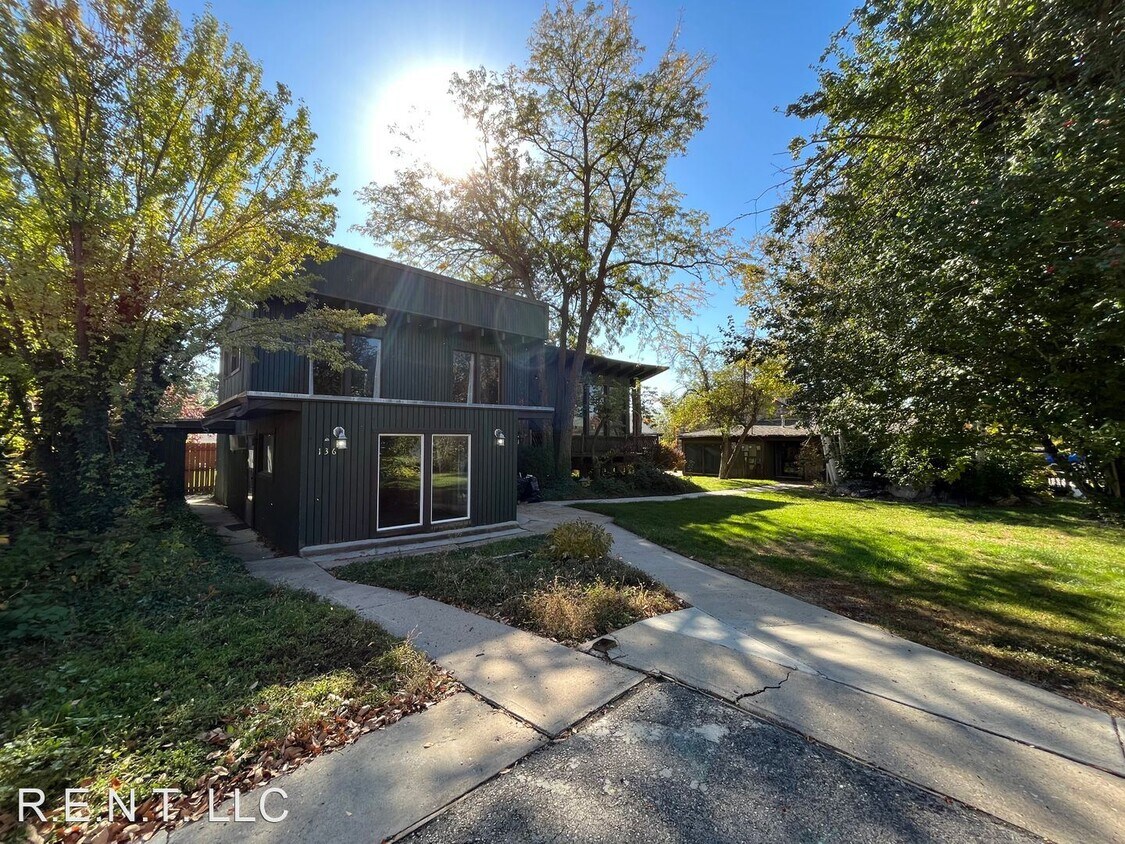 Primary Photo - 2 br, 2 bath House - 136 E 200 N