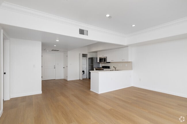 1 dormitorio, 1 baño - 900 pies cuadrados - Sala de estar - 930 S Robertson Blvd