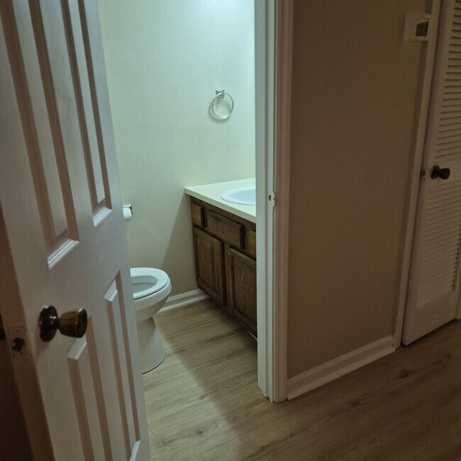 Foto del edificio - 4021 Platt Springs Rd