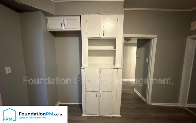 Foto del edificio - 2271 Hubbard Ave