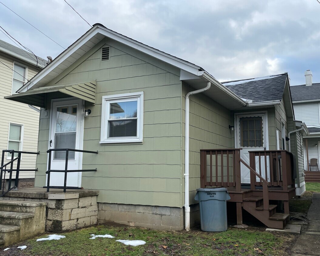 Foto principal - 517 Railroad St