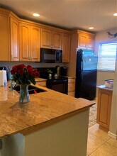 Building Photo - 1400 NE 57th St