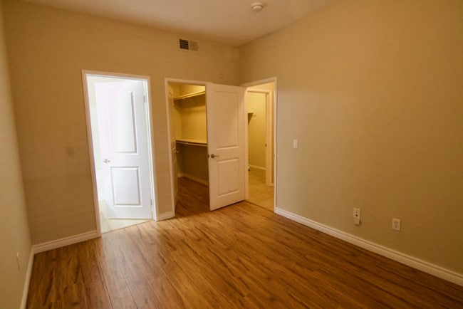 Building Photo - 1812 Lime Ct