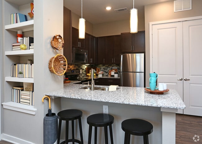 1BD,1BA - 696 SF - Tallgrass Village