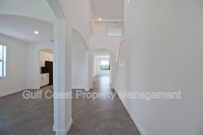 Foto del edificio - 15238 Serene Shores Loop
