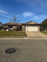 Building Photo - 113 Carney Cir