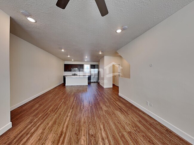 Foto del edificio - 6018 W South Jordan Pky