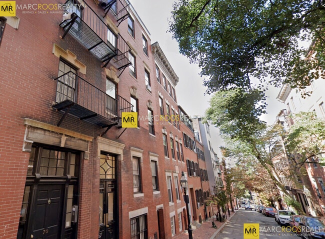 Building Photo - 72 Revere St