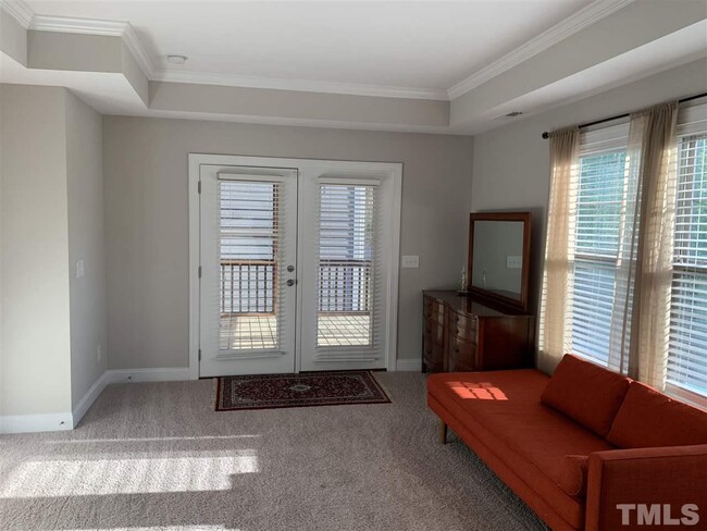 Building Photo - 141 White Hill Dr