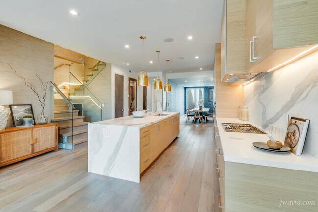 Foto del edificio - 714 Rhode Island St