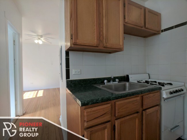 Foto del edificio - 3259 W Wrightwood Ave