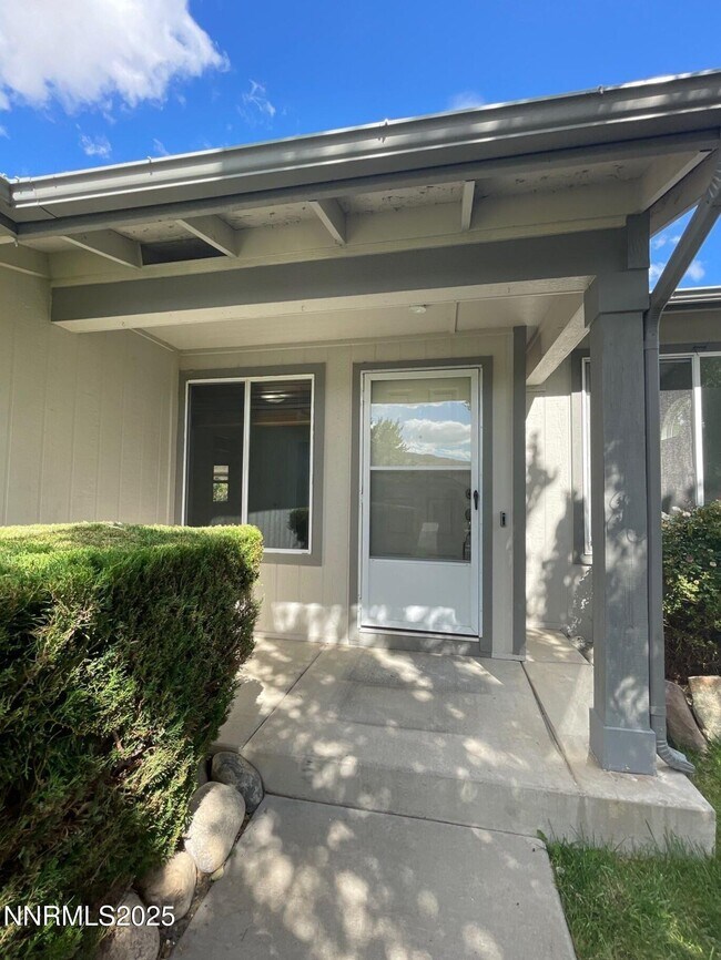 Foto del edificio - 8121 Big River Dr