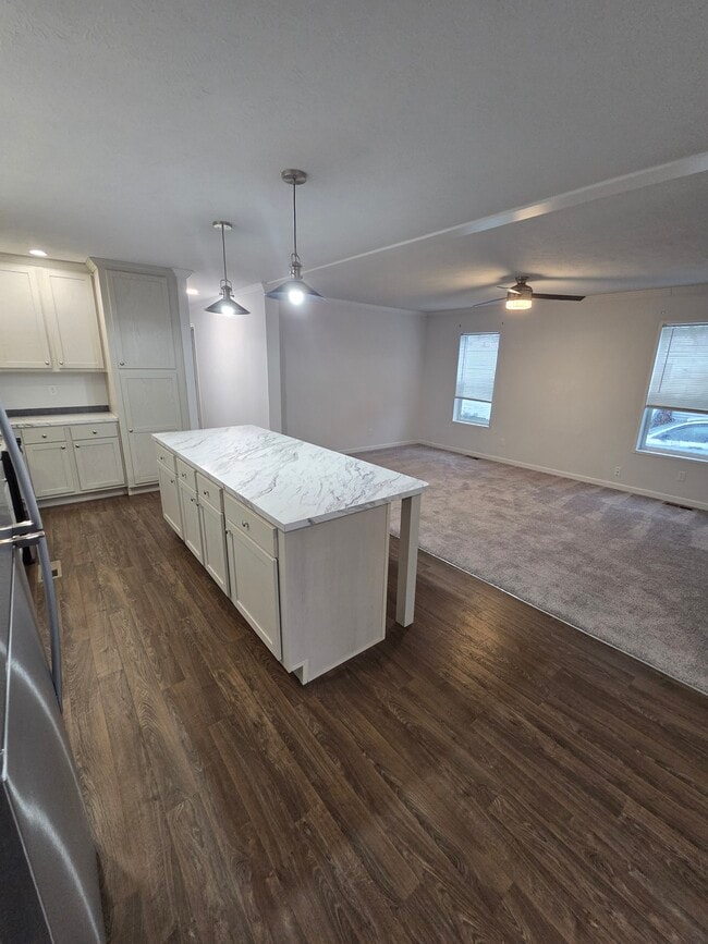 Foto del edificio - 55 Hickory Ln